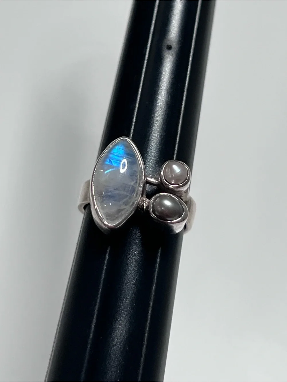 925 Sterling Silver Rainbow Moonstone and Pearl Ring Size 7